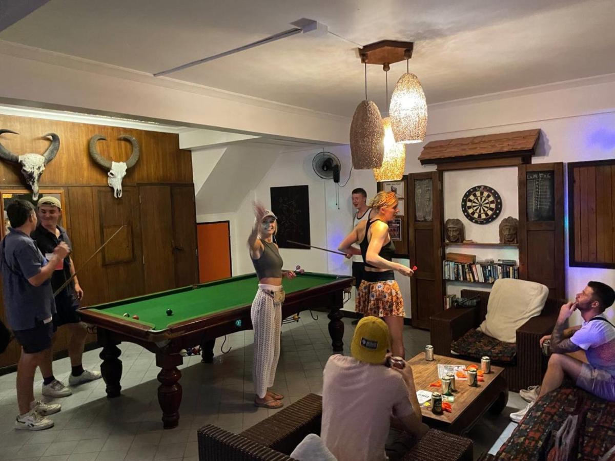 Revolution Hostel Τσιάνγκ Μάι Εξωτερικό φωτογραφία